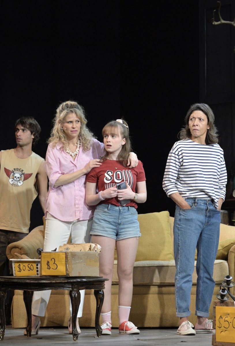 ניקול בהצגה של תיאטרון חיפה. צילום: יוסי צבקר