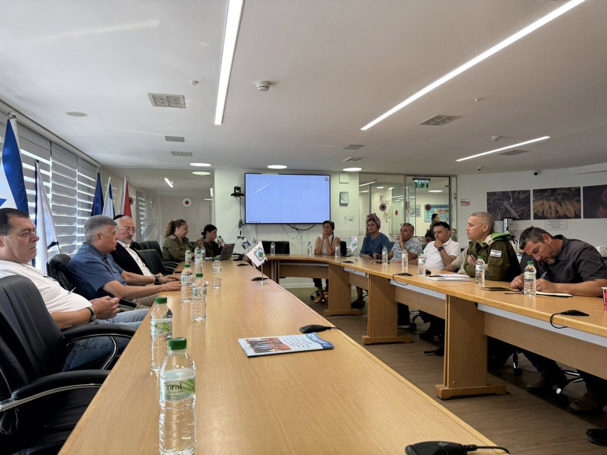 במהלך הצגת התחקיר לעיריית אופקים. קרדיט: עיריית אופקים