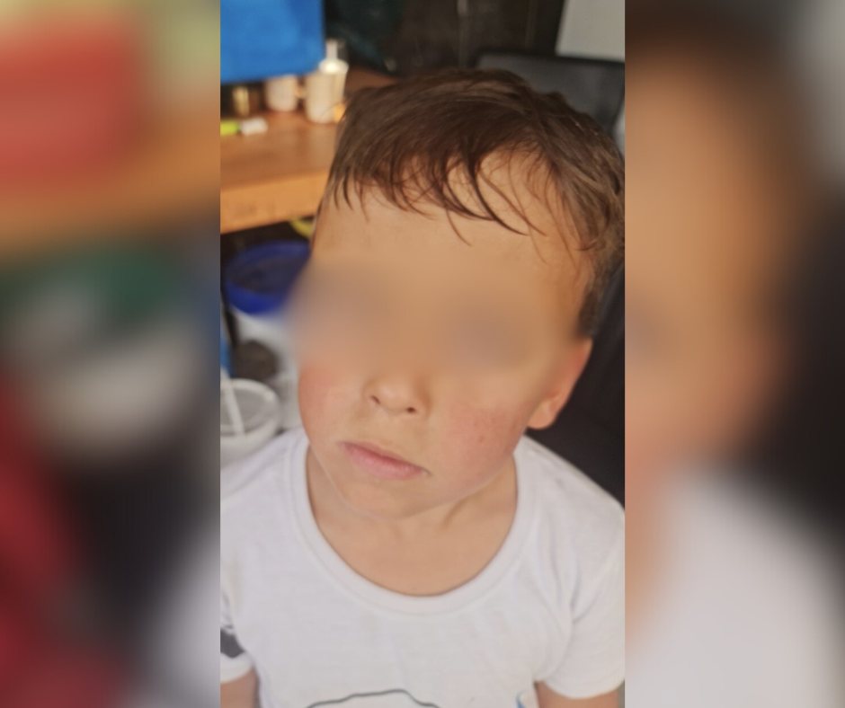 בנה של ג', לאחר שירד מן ההסעה. קרדיט: צילום פרטי