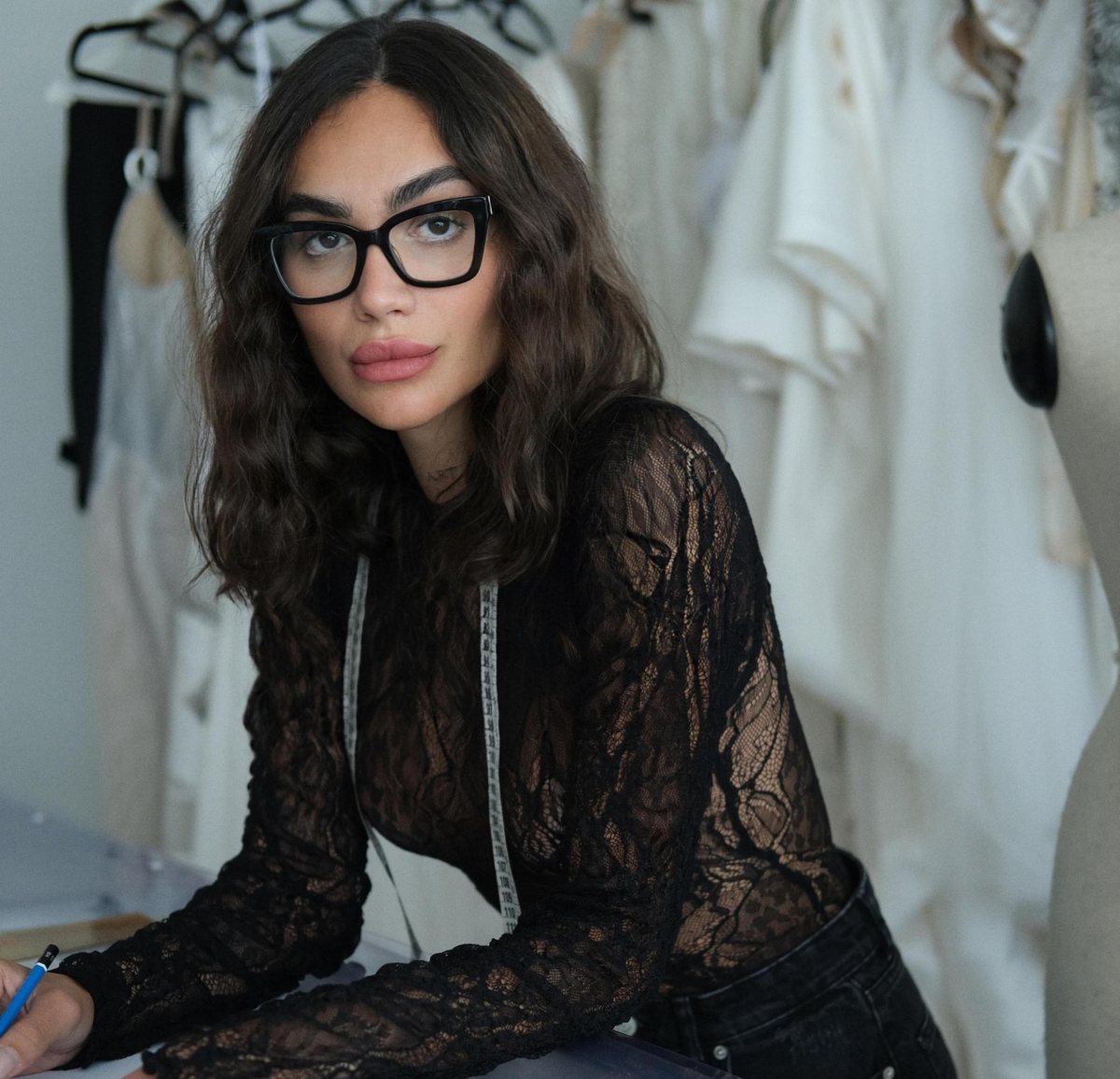 לי אדמונד פותחת את שבועת האופנה. צילום: אריאל אטדגי