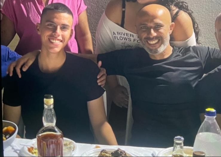 טל דוידוב יחד עם אביו  נצ"מ ג׳יאר דוידוב ז״ל