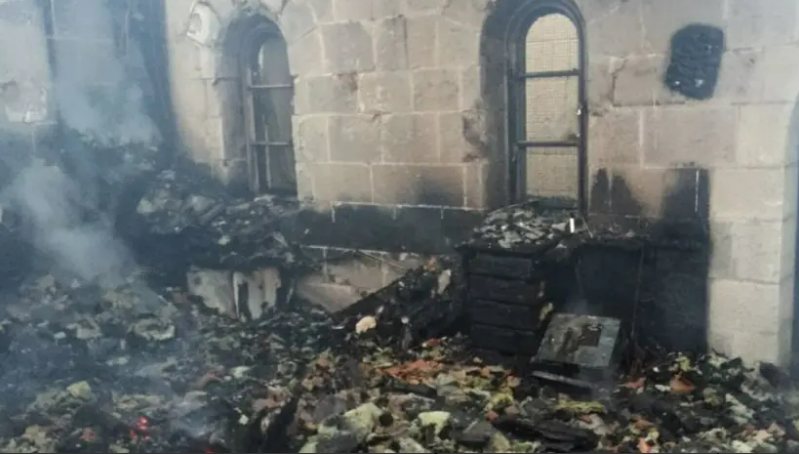 הנזק לכנסייה. קרדיט: כבאות והצלה צפון