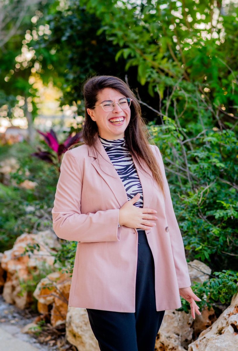 ענבר גרין, מנחת יוגה צחוק. צילום: רבקה אליהו