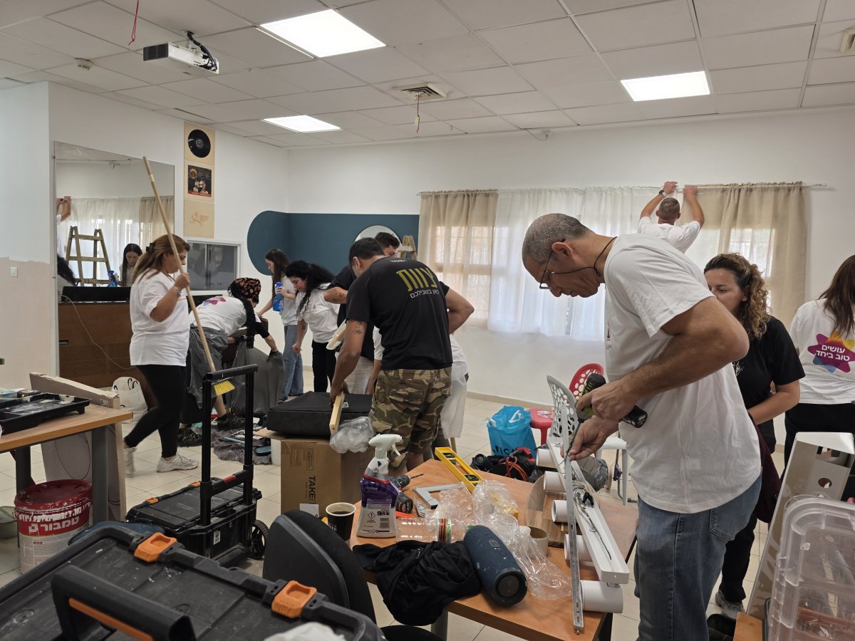 קרדיט: אדמה מכתשים