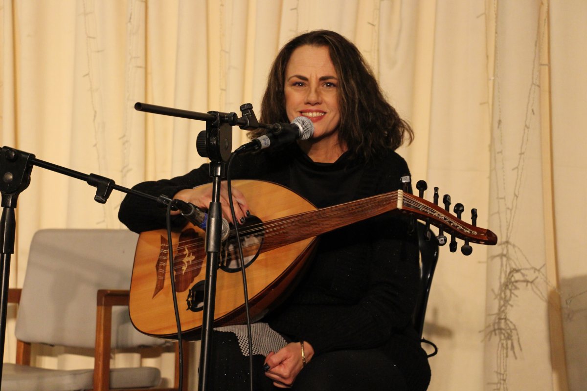הזמרת שפרה פרץ קיבלה "אות חלוצים"