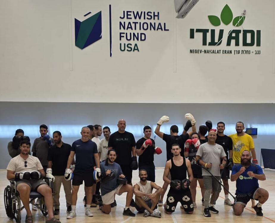המאמנים והמתאמנים יחד בעדי נגב