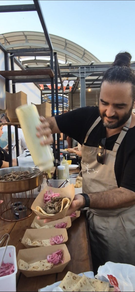 השף יקיר מסרטי בפסטיבל האוכל בשוק