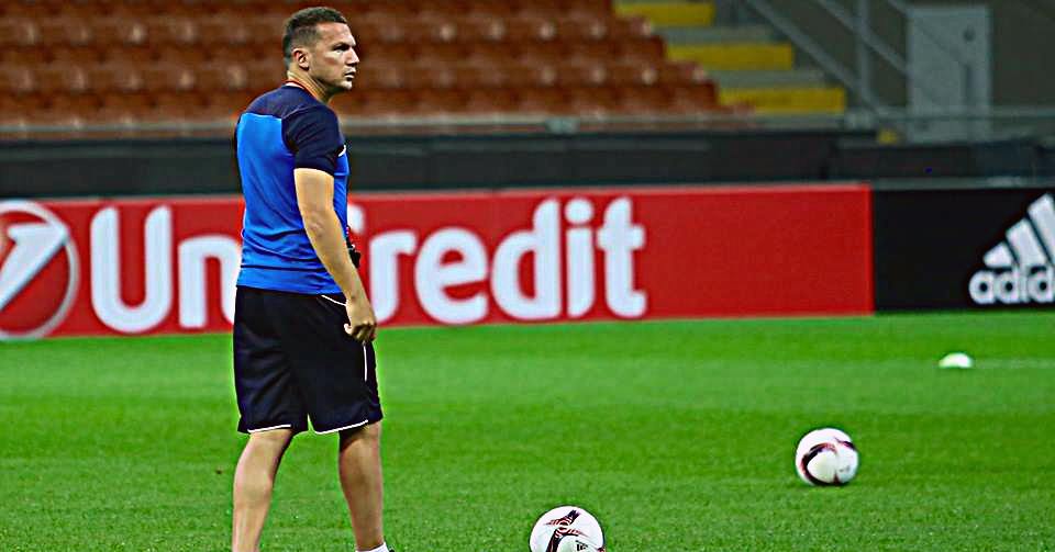 החלטה אחת שתהפוך אותו למנהיג גדול. צילום: עדי פרץ עבור הפועל באר שבע