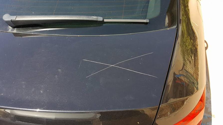 עשרות רכבים שהושחתו מכל רחבי העיר. מתוך הפייסבוק