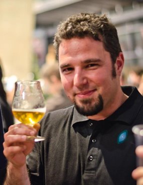 מאוד אוהד לשתף ולחלוק, לא מאמין בלשמור בסוד את הידע המקצועי. תומר רונן. צילום: שי וזאנה