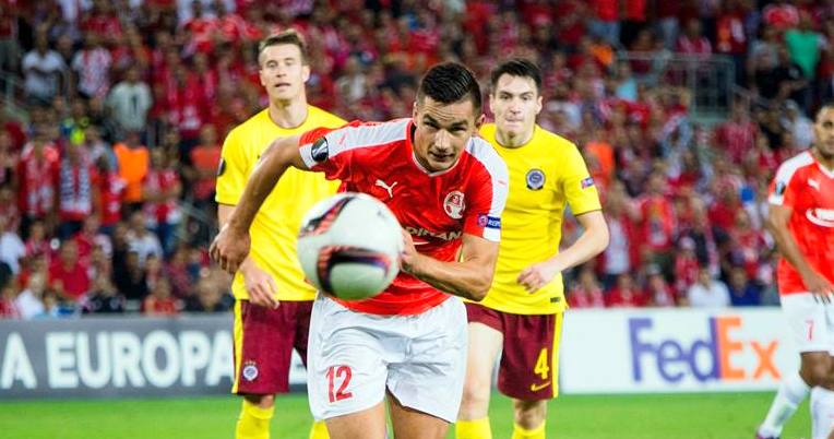 המפגש הקודם מול פראג נגמר בהפסד. צילום: עדי פרץ עבור הפועל באר שבע