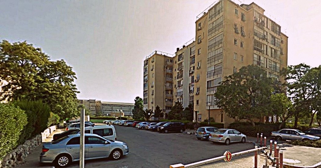 שמונה דירות פונו מהבניין בעקבות סכנת קריסה רחוב אליעזר קפלן (צילום גוגל מפות)