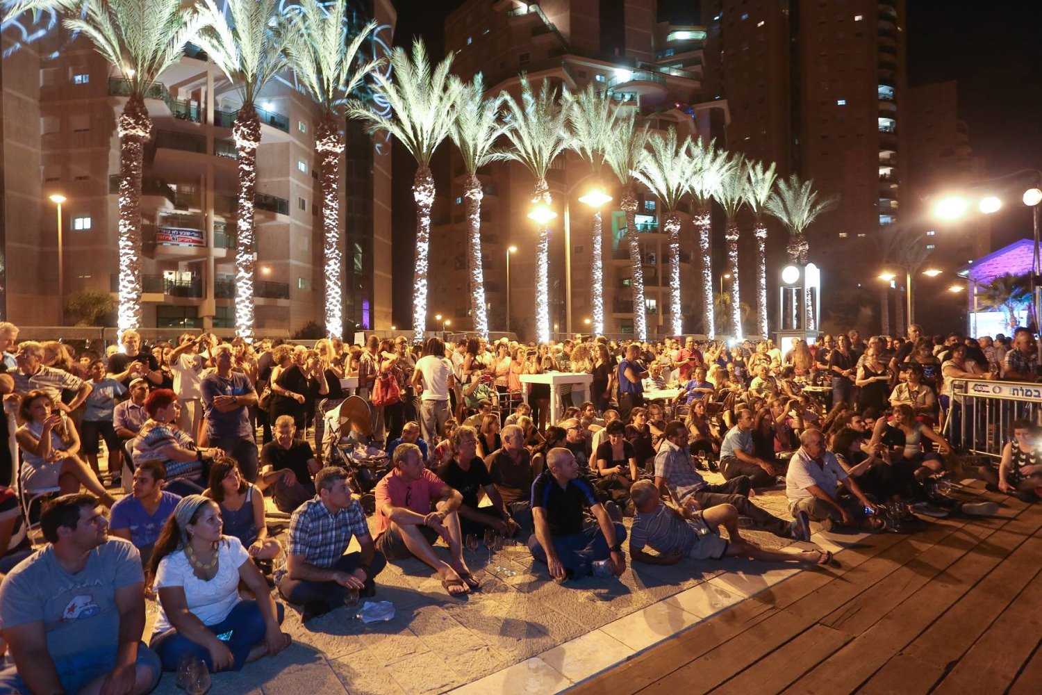 הופעות רחוב צילום באדיבות מנהלת העיר העתיקה הופעות רחוב צילום באדיבות מנהלת העיר העתיקה