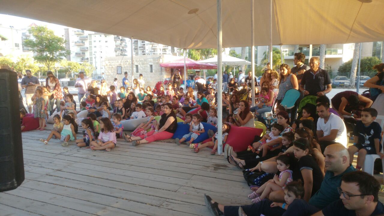 הצגות ילדים במתחם הקטר צילום באדיבות מינהלת העיר העתיקה והתיירות