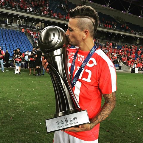 מאור והוא משלנו. מתוך דף הפייסבוק של מאור בוזגלו