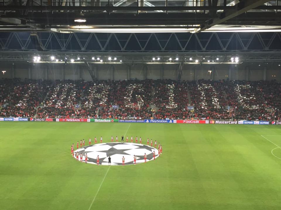 תצוגה מרשימה מאוד של הקהל