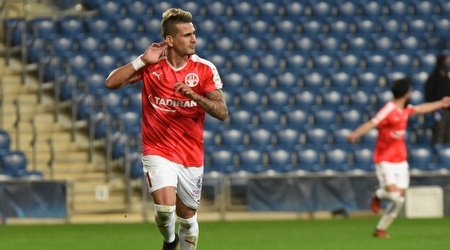 חוגג או מתגרה בקהל? (נעם מורנו one.co.il)