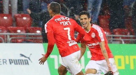 ראדי חוגג עם מתן אוחיון (מרטין גוטדאמק one.co.il) ראדי חוגג עם מתן אוחיון (מרטין גוטדאמק one.co.il)