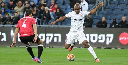 טוני וואקמה מול דור מלול. (עמית מצפה one.co.il) טוני וואקמה מול דור מלול. (עמית מצפה one.co.il)