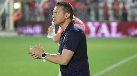 ברק בכר צועד לכיוון הצלחת השנייה. (צילום: עמית מצפה one.co.il)