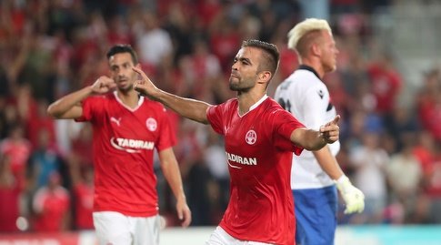 מיגל ויטור חוגג (אחמד מוררה באדיבות one.co.il)