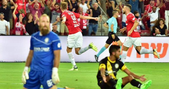 פקהארט חוגג גול יפיפה (צילום מס)