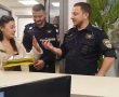 טלפון נייד שאבד במסיבה אותר והושב בזכות שוטרי תחנת ערוער