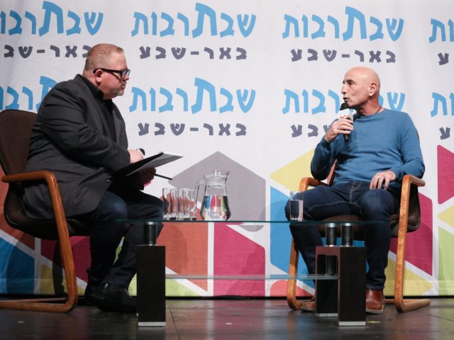 ח"כ עפר שלח בשבת תרבות באר שבע באדיבות עיריית באר שבע 
