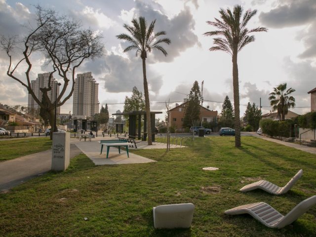 פארק הסופרים. צילום: ניר כפרי