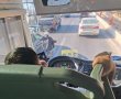 נרדם על ההגה – וצופה בסלולרי: צפו בנהג שסיכן את הנוסעים לירושלים | בלעדי