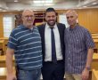 לקראת השנה החדשה: סגן ראש העיר, הרב אושרי אביכזר, קבע מזוזה ב'משען' באר שבע