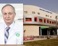 פרופ' איתן לוננפלד על רקע מרכז סבן למיילדות בסורוקה. צילום: רחל דוד, סורוקה