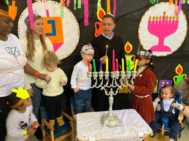 קרדיט - יח"צ