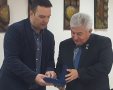 האסטרונאוט הברזילאי יחד עם סגן ראש העיר טל אל-על