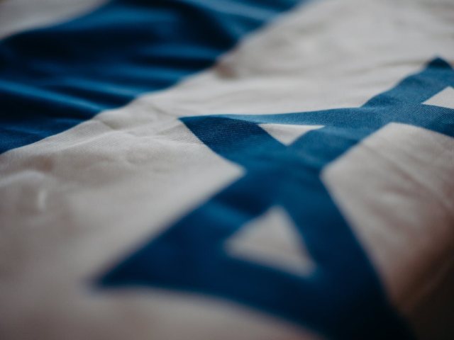 דגל ישראל. קרדיט: cottonbro studio (pexels)