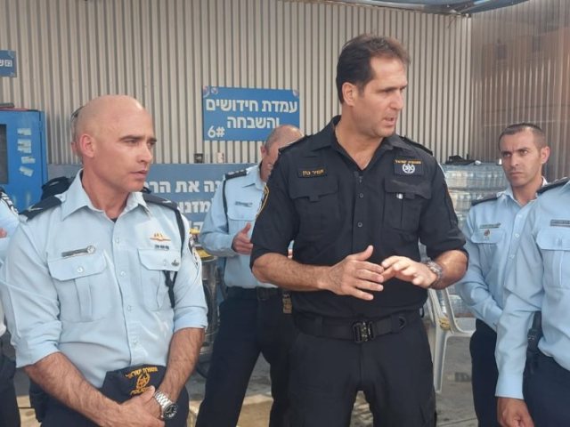 בכירי המשטרה בנגב בזירה. קרדיט - דוברות מרחב נגב