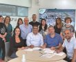 אחרי שלוש שנות מו"מ ארוך ומורכב: נחתם הסכם קיבוצי משופר למטפלות ומטפלי מרכז "עדי נגב"