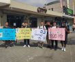 מרגשים: תלמידי תיכון בבאר שבע הגיעו לחזק את קונדיטורית מרטין