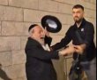 התיעוד שמסעיר את ירושלים: מאבטח תוקף חרדי בגז פלפל בכותל המערבי