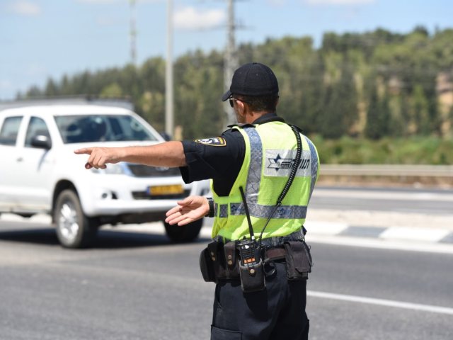 דוחות תנועה. דוחות. אכיפה. צילום: דוברות המשטרה
