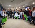 עובדי קבוצת חיפה יוצאים לשמח קשישים עריריים. קרדיט - הקרן לידידות