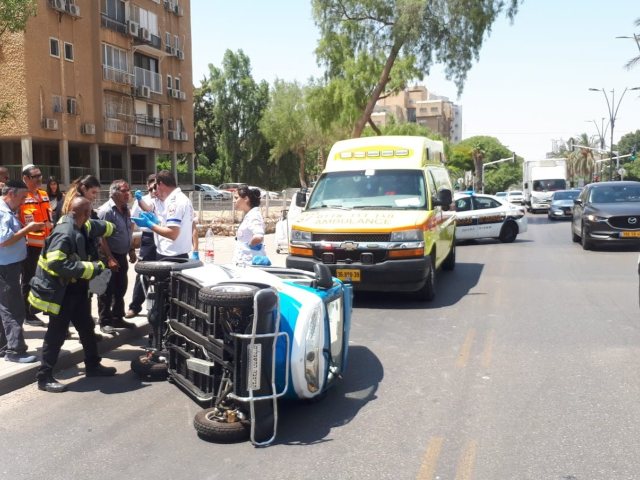 זירת התאונה בשדרות טוביהו | צילום: דוברות איחוד הצלה