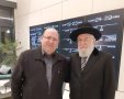 (מימין) הרב לאו עם עורך הדין אהוד ערב. קרדיט - כהן ערב