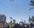 דגלי ישראל מול דגלי פלסטין: כך נראית כרגע אוניברסיטת בן גוריון