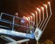 מדליקים נרות ברחבי באר שבע צילום באדיבות חב"ד