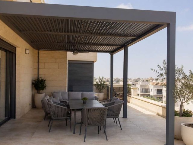 קרדיט תמונה באמצעות AI