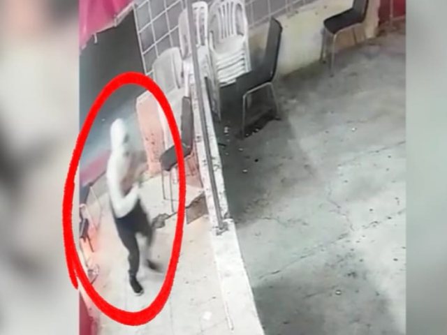 כתב אישום: הצית קיוסק תמורת בצע כסף 