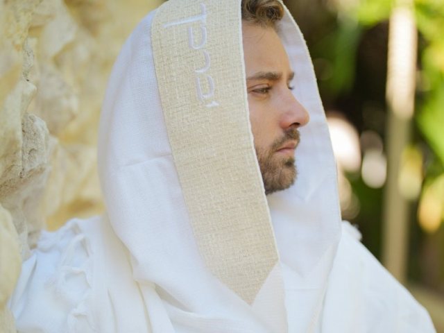 אביחי אדרעי עבור רקמת המלך