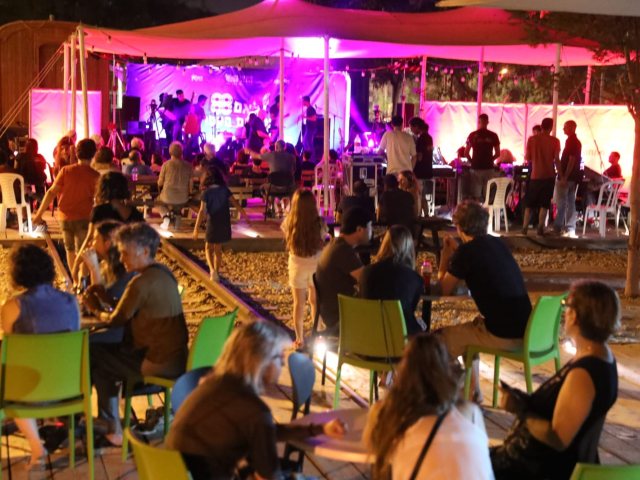 ג'אם במתחם הקטר | צילום: דיאגו מיטלברג