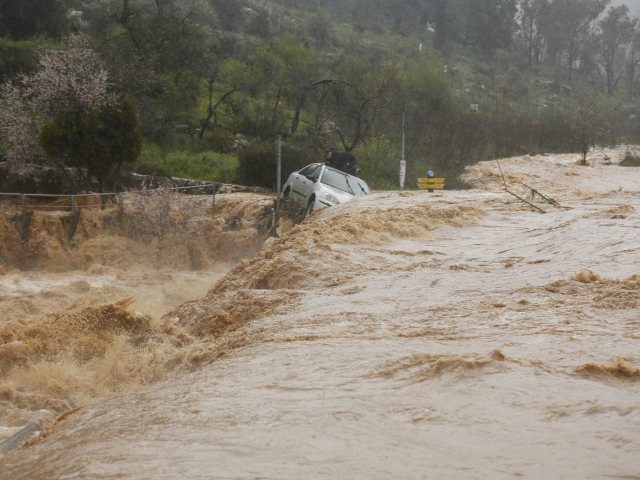 שיטפונות בדרום | צילום: דוברות המשטרה